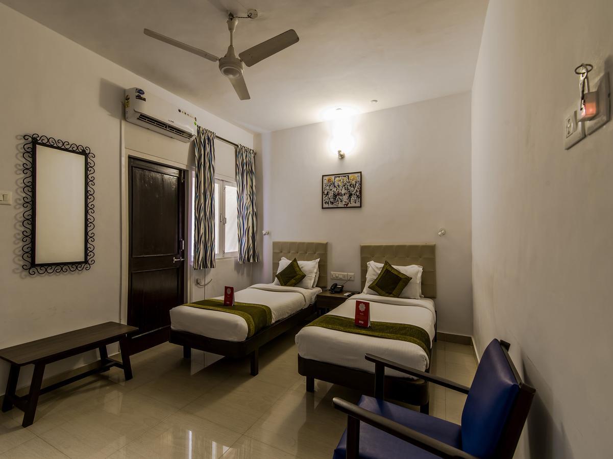 Oyo 10241 Hotel Mayfair Goa Exteriör bild